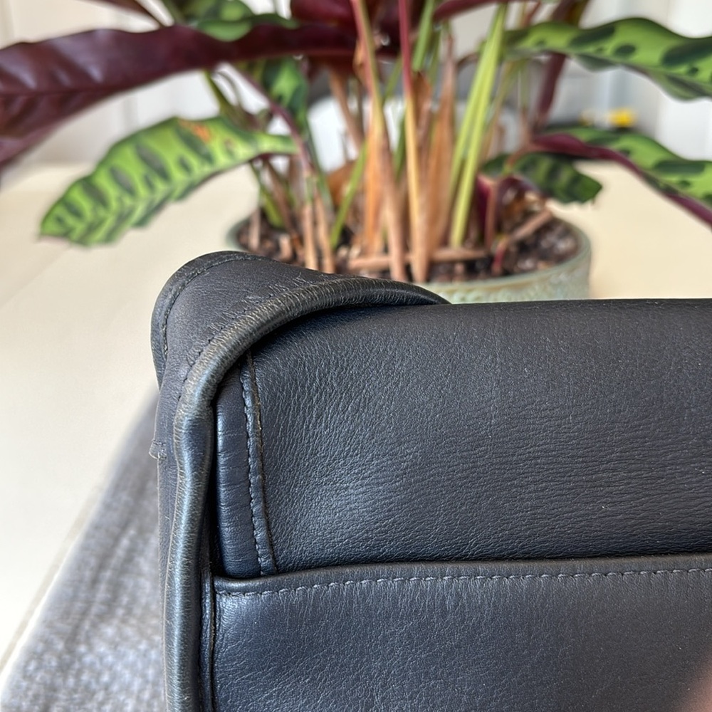 Vintage Coach Shelbourne #9038 in Navy - Picture 8 of 15